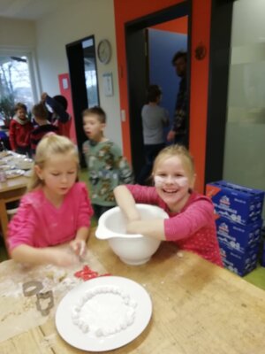 Foto des Albums: In der Weihnachtsbäckerei