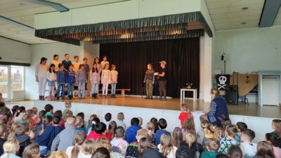 Foto des Albums: Adventsfeier im Kultursaal