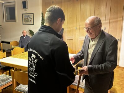 Foto des Albums: Ruhestandspfarrer Helmut Grüneisl 90. Geburtstag