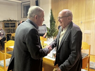 Foto des Albums: Ruhestandspfarrer Helmut Grüneisl 90. Geburtstag