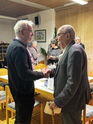 Foto des Albums: Ruhestandspfarrer Helmut Grüneisl 90. Geburtstag