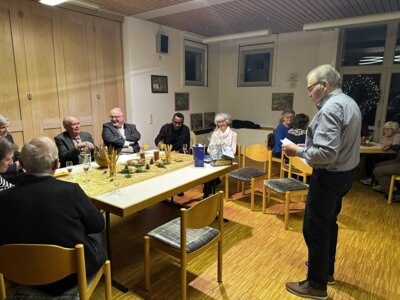 Foto des Albums: Ruhestandspfarrer Helmut Grüneisl 90. Geburtstag