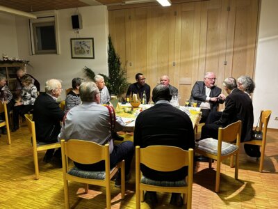Foto des Albums: Ruhestandspfarrer Helmut Grüneisl 90. Geburtstag