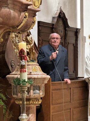 Foto des Albums: Ruhestandspfarrer Helmut Grüneisl 90. Geburtstag