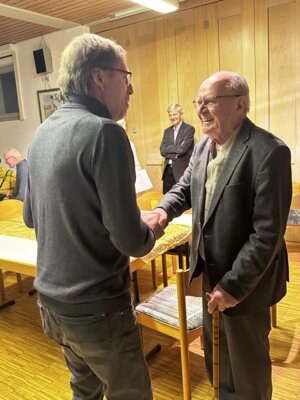 Foto des Albums: Ruhestandspfarrer Helmut Grüneisl 90. Geburtstag