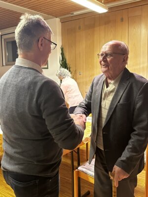 Foto des Albums: Ruhestandspfarrer Helmut Grüneisl 90. Geburtstag