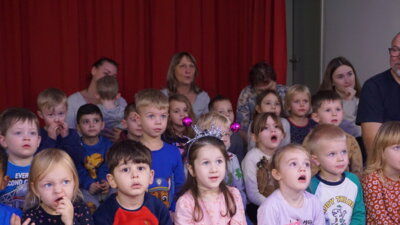 Foto des Albums: Weihnachtspuppentheater 2024