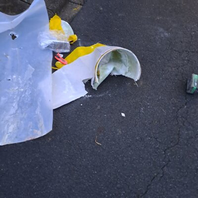 so sieht ein ausgeh&auml;rteter "Abfallrest" auss  (Bild vergr&ouml;&szlig;ern)