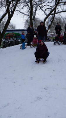 Foto des Albums: Es schneit, es schneit, kommt alle aus dem Haus!