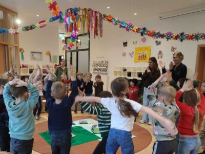 Foto des Albums: Besuch aus der Schule