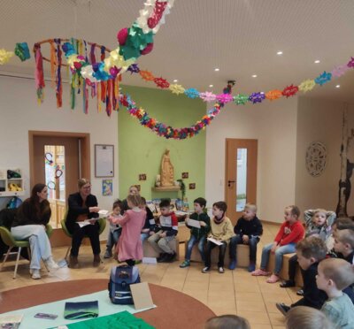 Foto des Albums: Besuch aus der Schule