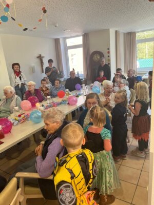 Foto des Albums: Karneval mit Tagesgästen St. Josef