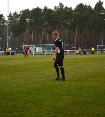 Foto des Albums: Kreisoberliga 20. Spieltag Ludwigsfeler FC II 5:0 SV Waßmannsdorf