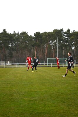 Foto des Albums: Kreisoberliga 20. Spieltag Ludwigsfeler FC II 5:0 SV Waßmannsdorf