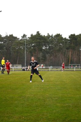 Foto des Albums: Kreisoberliga 20. Spieltag Ludwigsfeler FC II 5:0 SV Waßmannsdorf