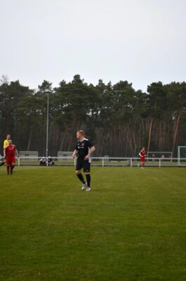 Foto des Albums: Kreisoberliga 20. Spieltag Ludwigsfeler FC II 5:0 SV Waßmannsdorf
