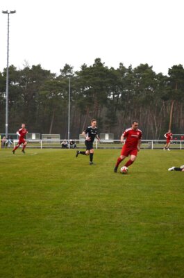 Foto des Albums: Kreisoberliga 20. Spieltag Ludwigsfeler FC II 5:0 SV Waßmannsdorf