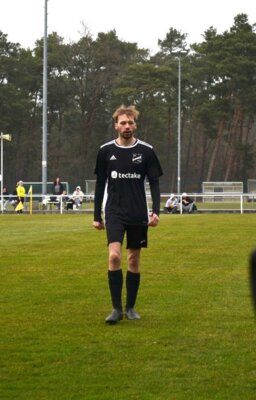 Foto des Albums: Kreisoberliga 20. Spieltag Ludwigsfeler FC II 5:0 SV Waßmannsdorf