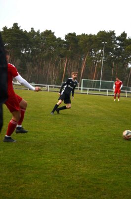 Foto des Albums: Kreisoberliga 20. Spieltag Ludwigsfeler FC II 5:0 SV Waßmannsdorf