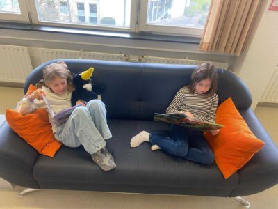 Foto des Albums: Klasse 2 - Besuch der Bücherei in Konz