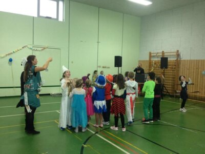 Foto des Albums: Große Faschingsparty in der Sporthalle