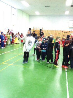 Foto des Albums: Große Faschingsparty in der Sporthalle