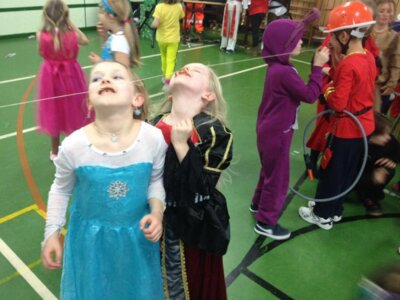 Foto des Albums: Große Faschingsparty in der Sporthalle