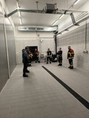 Foto des Albums: Besichtigung Rettungswache und Leitstelle