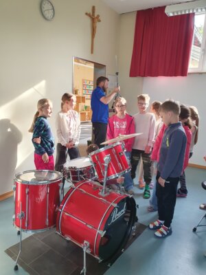 Foto des Albums: Aktionstag Musik im Schulhaus Hollstadt