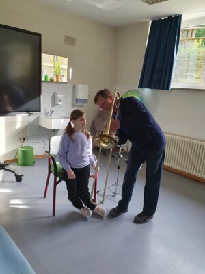 Foto des Albums: Aktionstag Musik im Schulhaus Hollstadt
