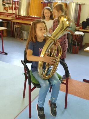 Foto des Albums: Aktionstag Musik im Schulhaus Hollstadt