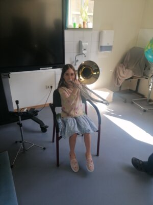 Foto des Albums: Aktionstag Musik im Schulhaus Hollstadt