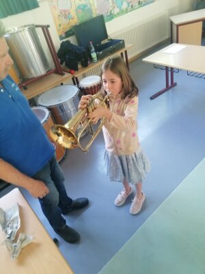 Foto des Albums: Aktionstag Musik im Schulhaus Hollstadt