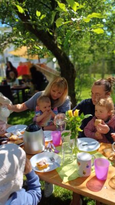Foto des Albums: Muttertagskaffee in der Kindergruppe