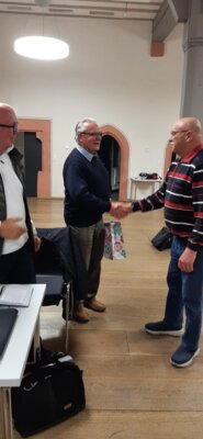 ... aktives Singen  (Bild vergr&ouml;&szlig;ern)
