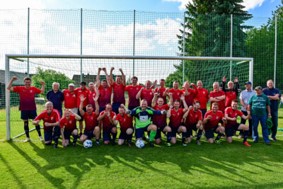 Foto des Albums: Legendenspiel TSV - SV Eppendorf / Platzweihe Großwaltersdorf