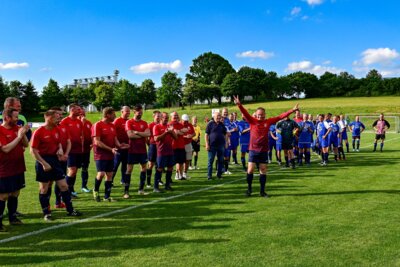 Foto des Albums: Legendenspiel TSV - SV Eppendorf / Platzweihe Großwaltersdorf