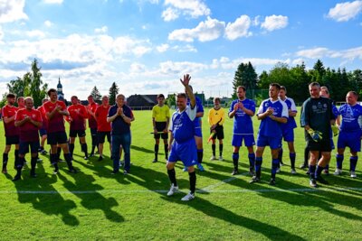 Foto des Albums: Legendenspiel TSV - SV Eppendorf / Platzweihe Großwaltersdorf