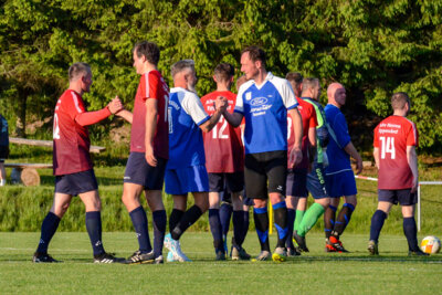 Foto des Albums: Legendenspiel TSV - SV Eppendorf / Platzweihe Großwaltersdorf