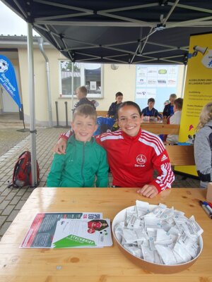 Foto des Albums: Der Junge mit der Deuschlandfahne 2025