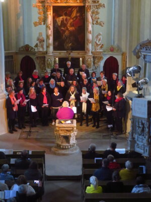 Fotoalbum Gospelgottesdienst nach einem Projektwochenende unter Leitung von Eva von der Heyde
