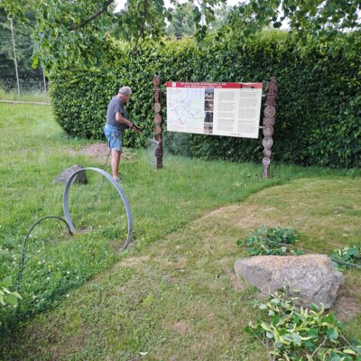 Ab &Uuml;bersichtstafel an den Limesparkpl&auml;tzen (hier z.B. am Sportplatz in Bettendorf) ...  (Bild vergr&ouml;&szlig;ern)