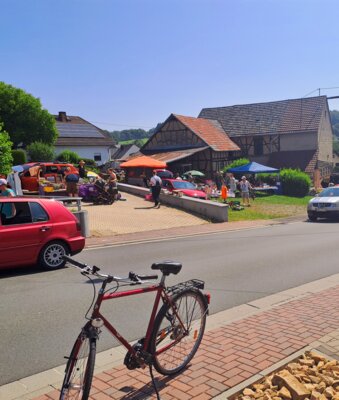 Der Marktst&auml;nde  in der Miehlener Stra&szlig;e  (Bild vergr&ouml;&szlig;ern)
