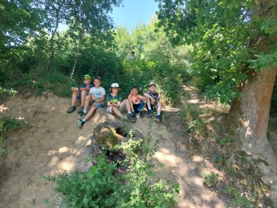 Foto des Albums: Wandertag zum Abenteuerspielplatz