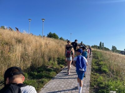 Foto des Albums: Wandertag zum Abenteuerspielplatz