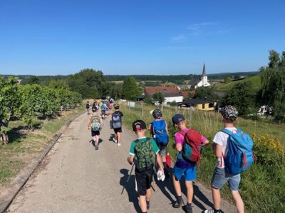 Foto des Albums: Wandertag zum Abenteuerspielplatz