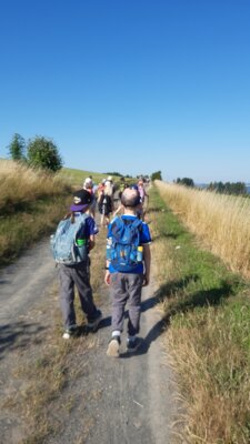 Foto des Albums: Wandertag zum Abenteuerspielplatz
