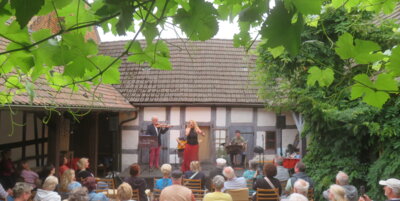 Fotoalbum The String Company aus Erfurt spielt im Pfarrhof auf