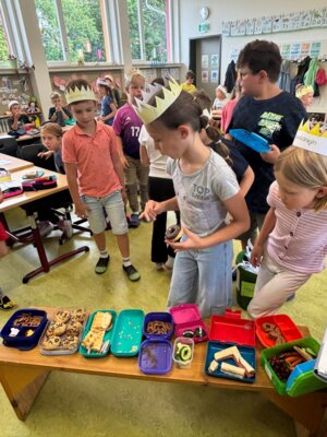 Foto des Albums: Buchstabenfest in den ersten Klassen im Schulhaus Wollbach
