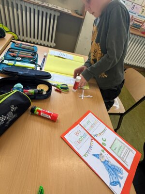 Foto des Albums: Buchstabenfest in den ersten Klassen im Schulhaus Wollbach